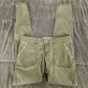 Hollister army green pants size 27 (5 Juniors)